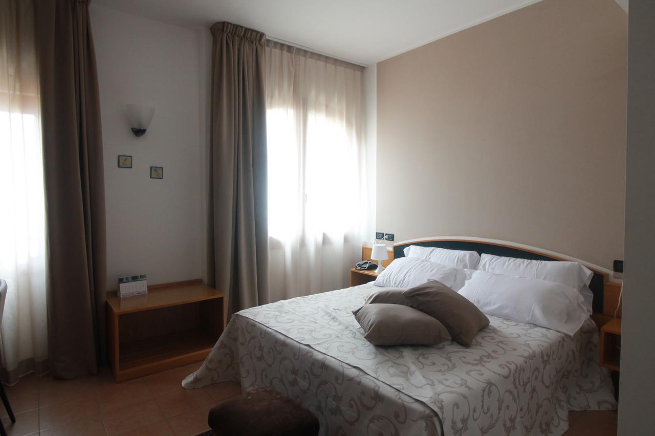 Hotel Ristorante Sensole Sulzano Zewnętrze zdjęcie